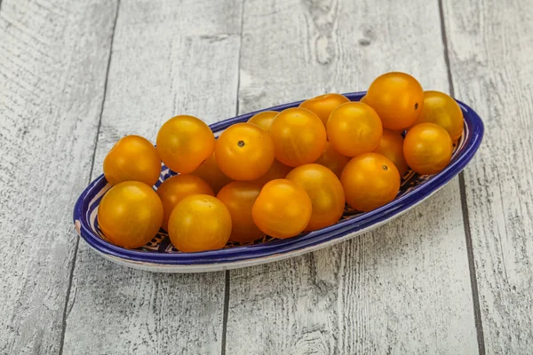 Fresh Yellow Tasty Cherry Tomato Heap — Stock Photo, Image