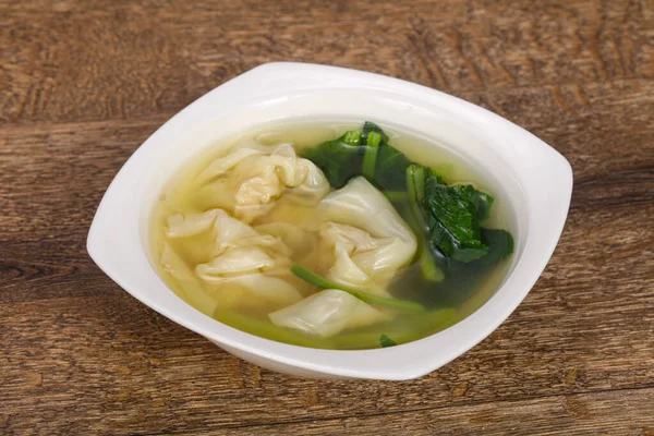 Bitki Baharatlı Geleneksel Asya Wonton Çorbası — Stok fotoğraf