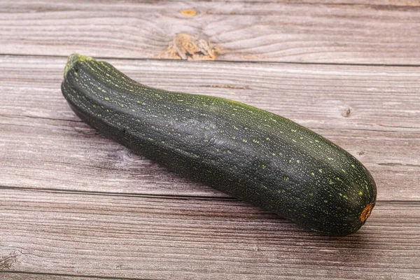 Lekker Jong Biologisch Natuurlijk Courgette Geïsoleerd — Stockfoto