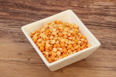 Kavanozda pişirmek için kuru bezelye