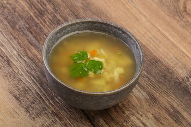 Havuçlu ve patatesli lezzetli tavuk çorbası