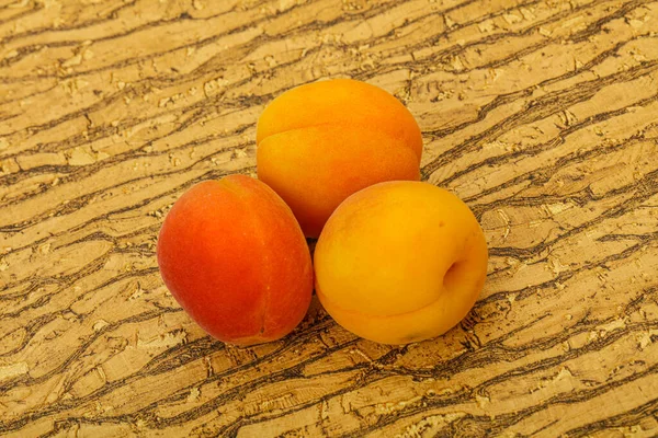 Fresh Ripe Sweet Few Apricots Fruit — Stock Photo, Image