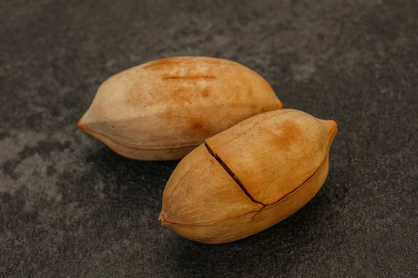 Ripe Tasty Two Whole Pecan Nuts — Stock Photo, Image