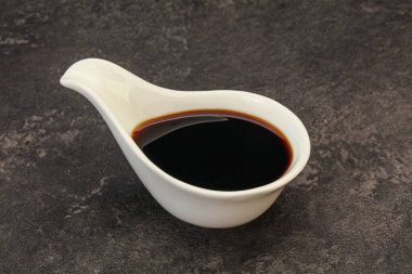 Asya mutfağı. Kasede soya sosu.