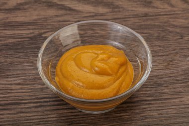 Kasede baharatlı hardal sosu