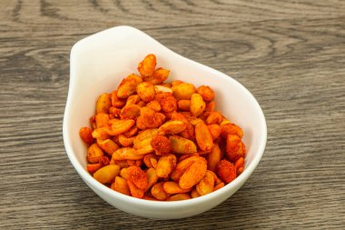 Baharatlı çerez kasede.