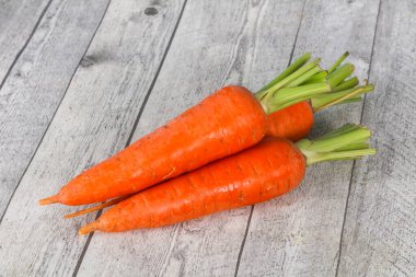 Üç taze taze taze havuç