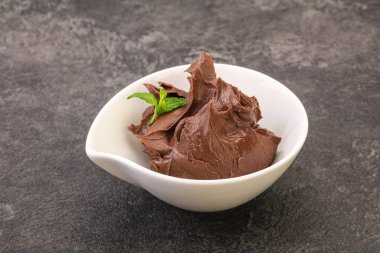 Çikolata nazelfındıklı.