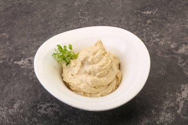 Vejetaryen yemeği. Zeytinyağlı humus sosu.