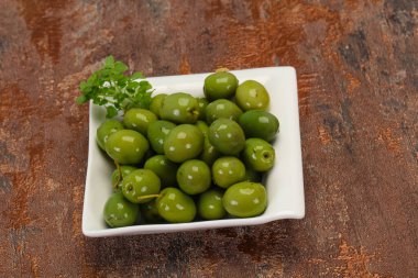 Salamura edilmiş yeşil Campo Kavanozda gerçek zeytin