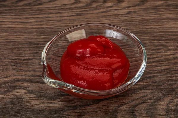 Smaczne Pomidory Ketchup Misce — Zdjęcie stockowe