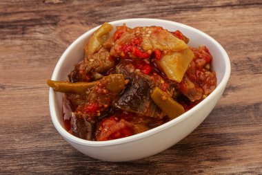 Kafkas vegan mutfağı - sebzeli ve baharatlı ajapsandali