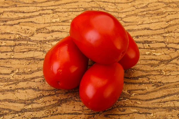 Pocos Rojo Brillante Sabroso Montón Tomate — Foto de Stock