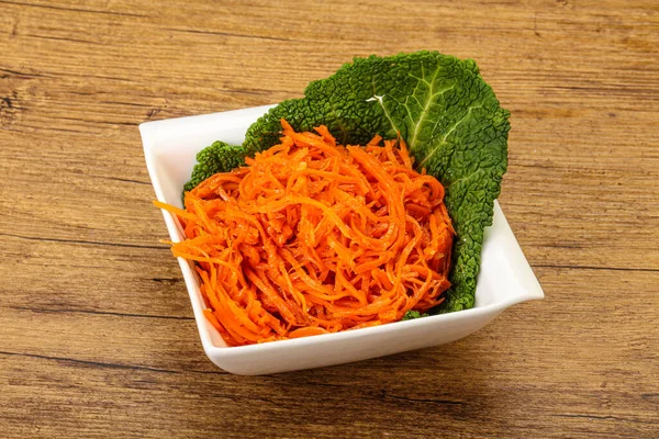 Вкусная Корейская Морковь Специями Миске — стоковое фото