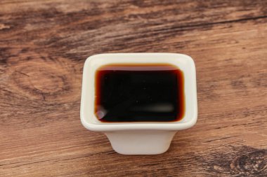 Asya mutfağı. Kasede soya sosu.
