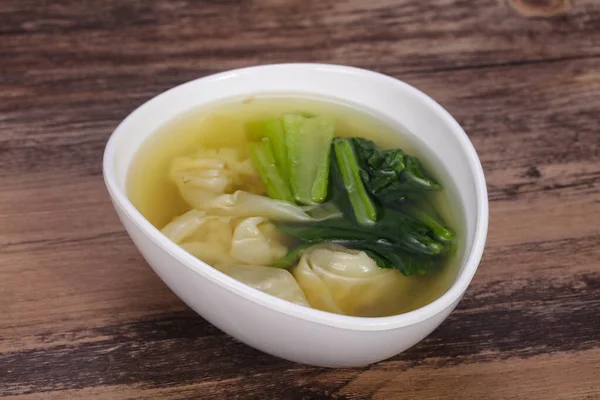Asiatische Traditionelle Wonton Suppe Mit Kräutern Und Gewürzen — Stockfoto