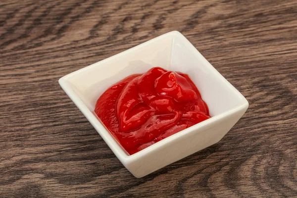 Ízletes Paradicsom Ketchup Tálban — Stock Fotó