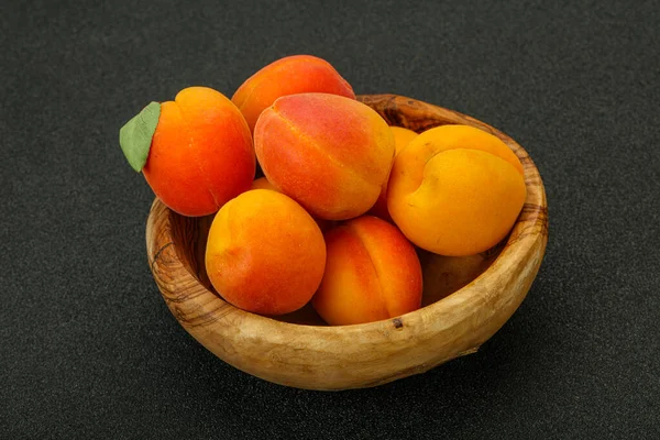 Świeże Dojrzałe Owoce Moreli — Zdjęcie stockowe