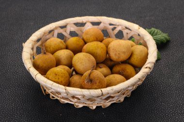 Tropikal meyve sepeti