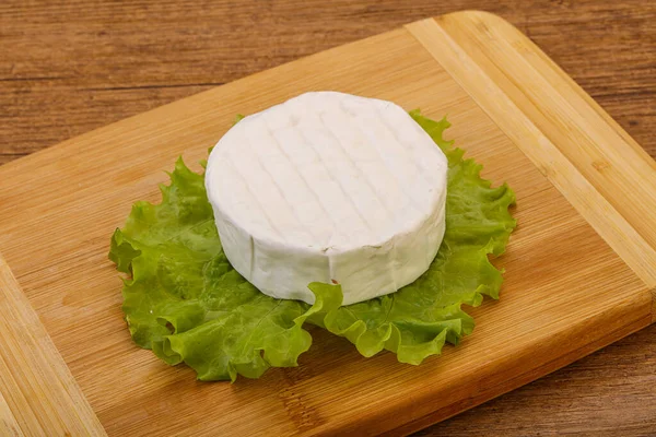 Delicous Tradidional Brie Soft Cheese — Stock Photo, Image