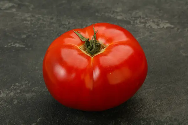 Grande Tomate Rouge Juteuse Mûre Pour Cuisson — Photo
