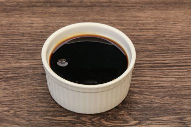 Asya mutfağı. Kasede soya sosu.