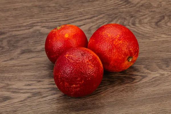 Röd Söt Orange Över Naturlig Bakgrund — Stockfoto