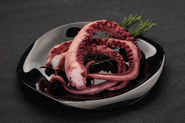 Biberiyeli lezzetli ahtapot dokunaçları