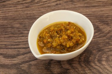 Kasede biberli yeşil baharatlı sos.