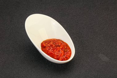 Kasede acı domates sosu