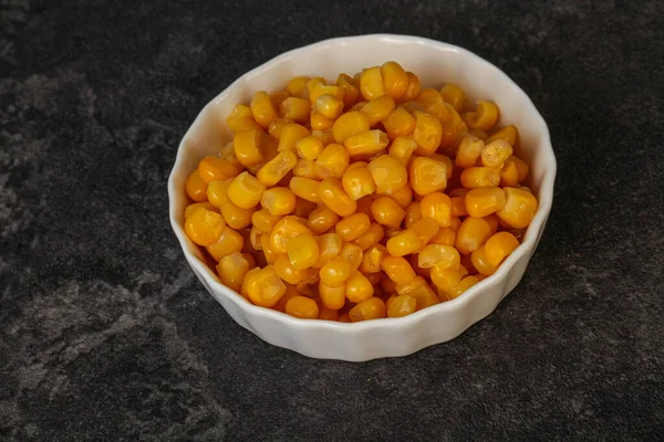 Tatlı salamura mısır tohumları kasede