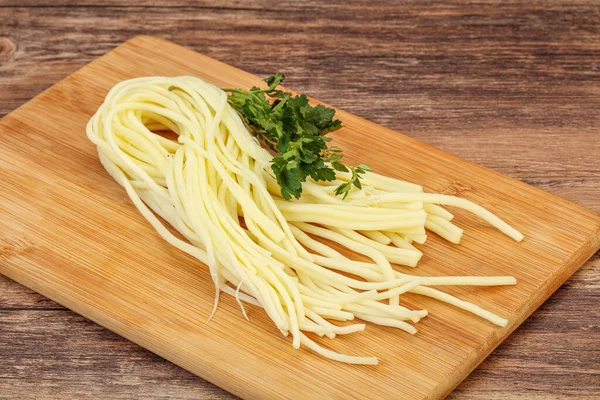 Tschetschenen Spaghetti Käse Snack Über Bord — Stockfoto