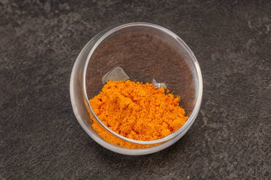 Tumerik - kâsede sokağa çıkma yasağı tozu