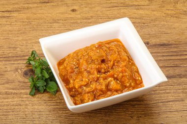 Kafkas mutfağı - Mangal salatası ve ızgara sebze