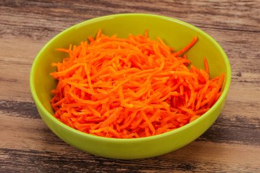 Baharatlı Kore havucu kasede