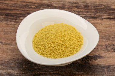 Yemek pişirmek için klozette çiğ öksürük yığını