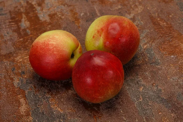 Abricots Mûrs Frais Sucrés Savoureux Sur Fond Rond — Photo