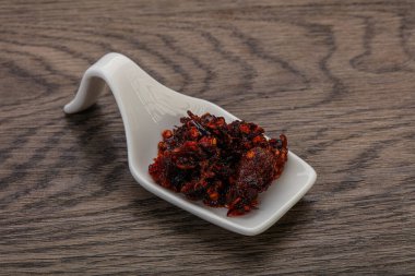 Vietnam usulü kızarmış biber soslu ve yağlı.