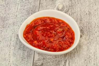 Kasede acı domates sosu