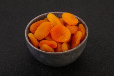 Tatlı, sarı, kurutulmuş kayısı yığını