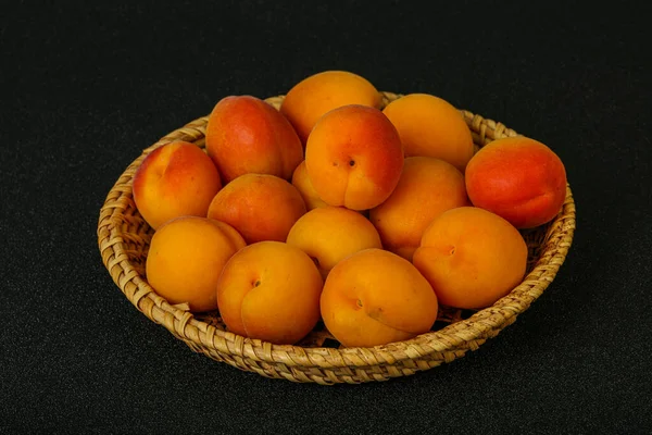 Doce Maduro Fresco Poucos Damascos Fruta — Fotografia de Stock