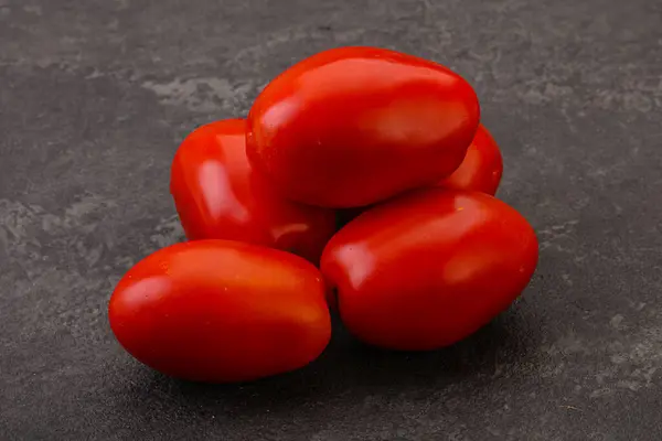 Pocos Rojo Brillante Sabroso Montón Tomate —  Fotos de Stock