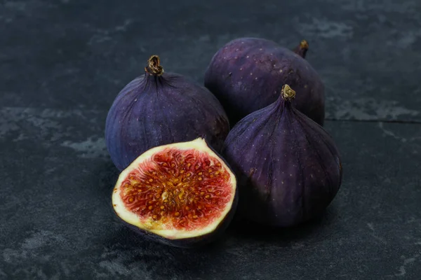 Ripe Sweet Fresh Sliced Fig Fruit — Stock Photo, Image