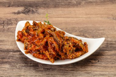 Domates soslu konserve ançüez.