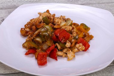 Asya mutfağı - Sebzeli kızarmış domuz eti