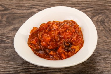 Domatesli ve otlu patlıcan sote.