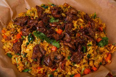 Asya mutfağı - Biftek ve sebzeli kızarmış pirinç