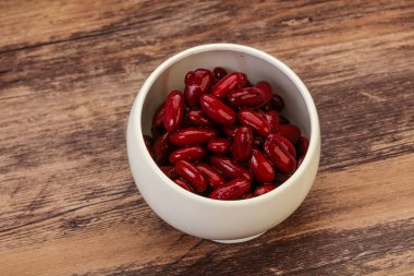 Soslu kırmızı böbrek.