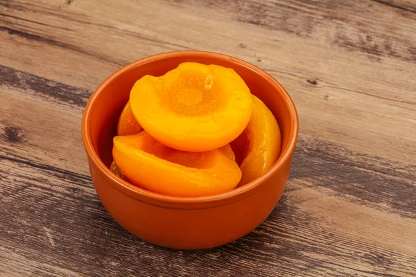 Fruta Pêssegos Marinados Tigela Com Syrope — Fotografia de Stock
