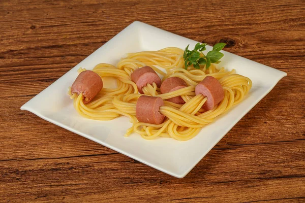 Kids Pasta Spaghetti Sausages Basil — Stock Photo, Image